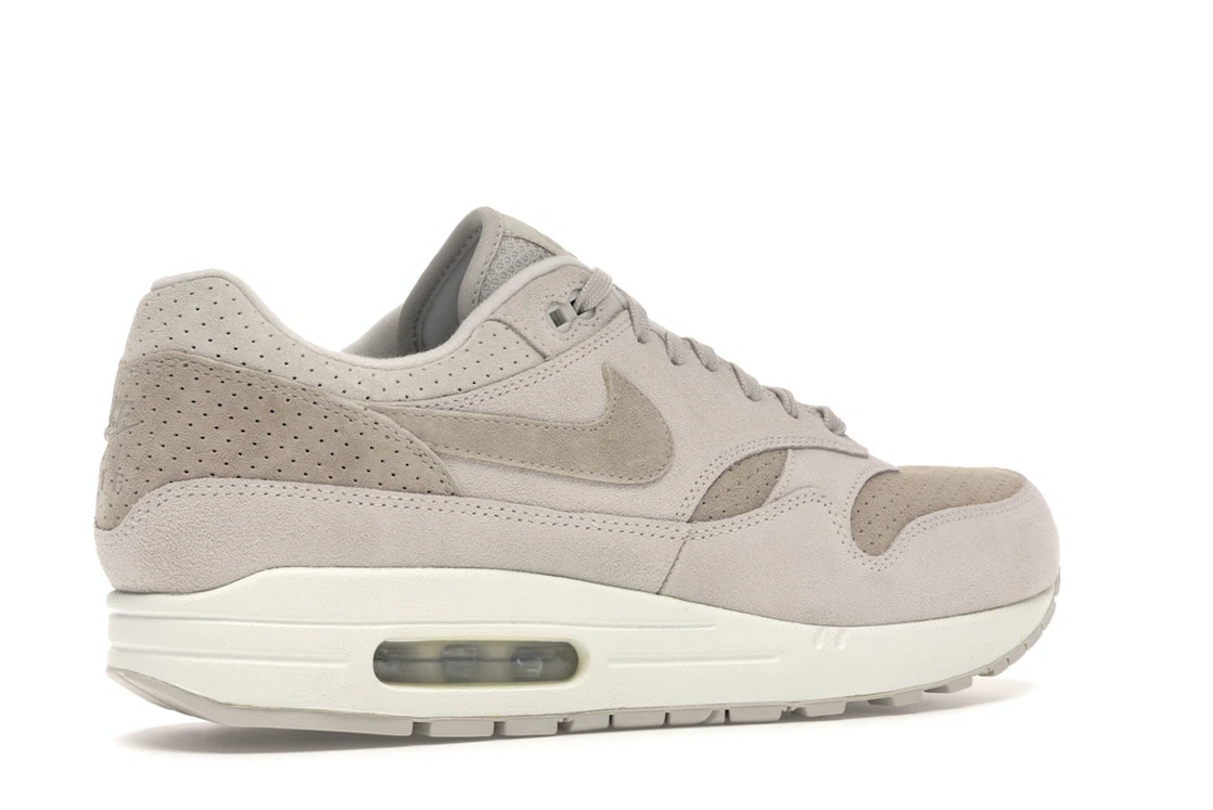 Vue 34 de Nike Air Max 1 Desert Sand Suede