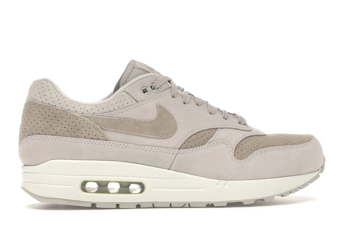 Vue 36 de Nike Air Max 1 Desert Sand Suede