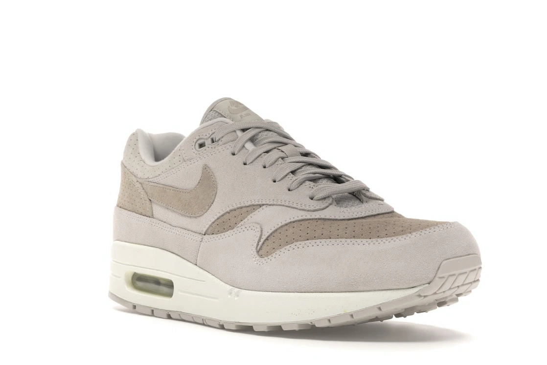 Vue 6 de Nike Air Max 1 Desert Sand Suede