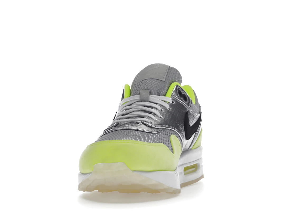 Vue 12 de Nike Air Max 1 FB Silver Volt