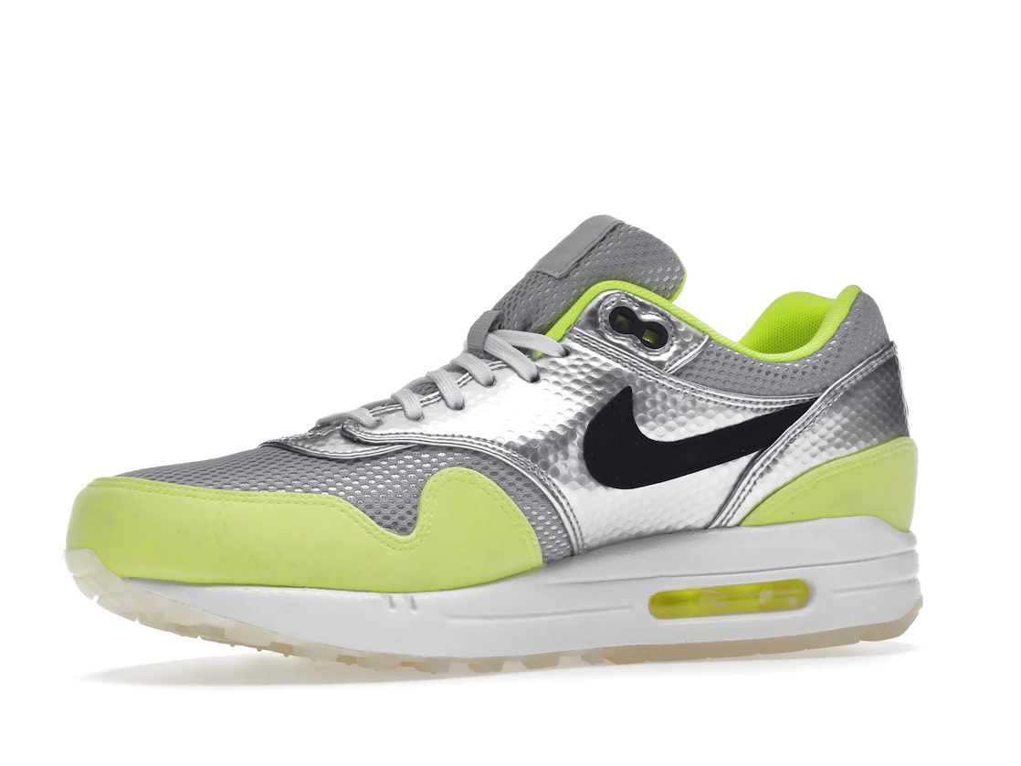 Vue 17 de Nike Air Max 1 FB Silver Volt