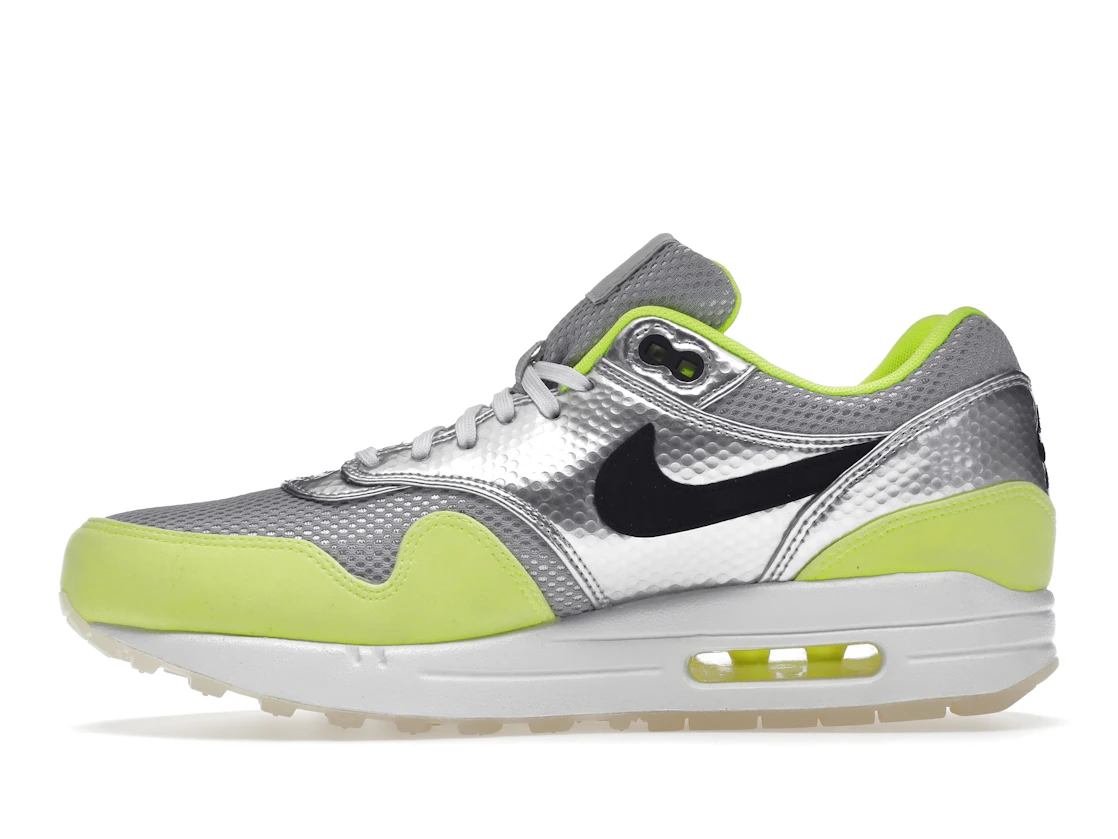 Vue 19 de Nike Air Max 1 FB Silver Volt