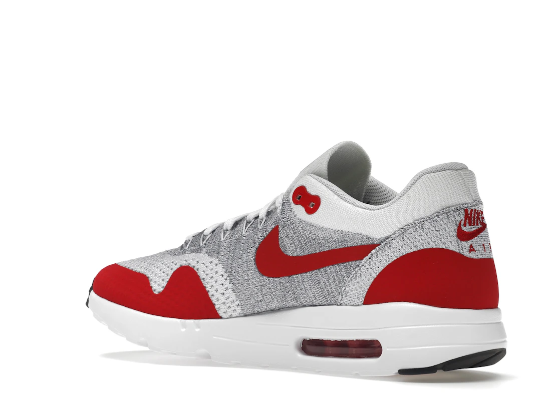 Vue 23 de Nike Air Max 1 Flyknit OG