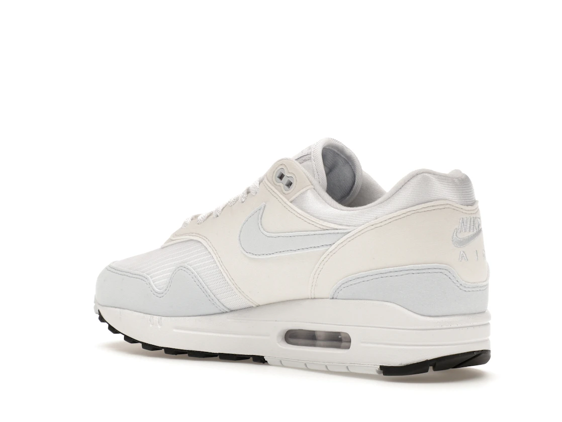 Vue 23 de Nike Air Max 1 Football Grey 