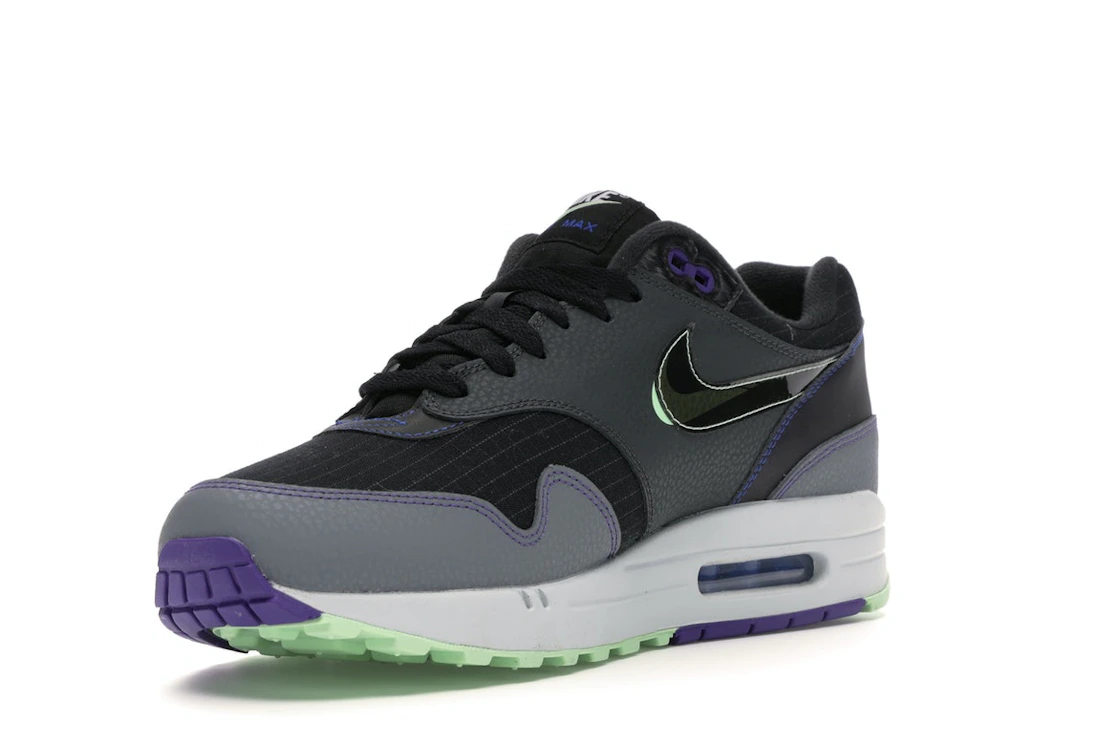 Vue 14 de Nike Air Max 1 Future Swoosh Pack