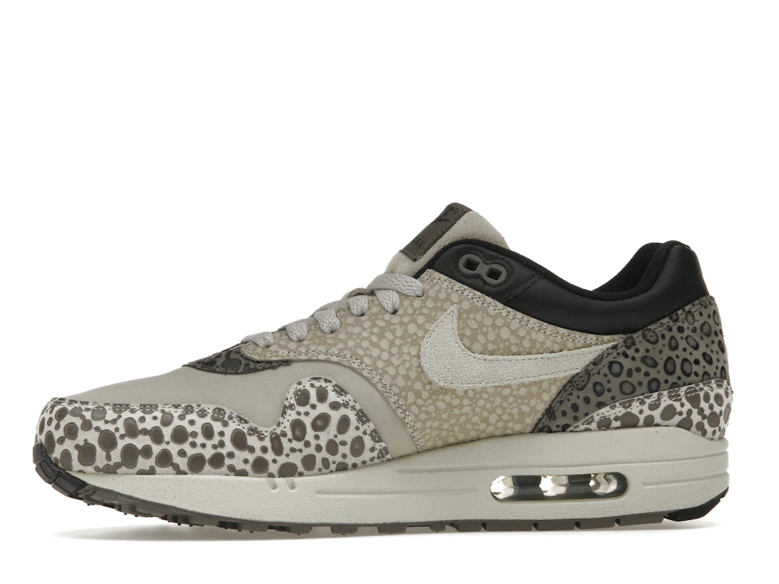 Vue 18 de Nike Air Max 1 Grey Safari