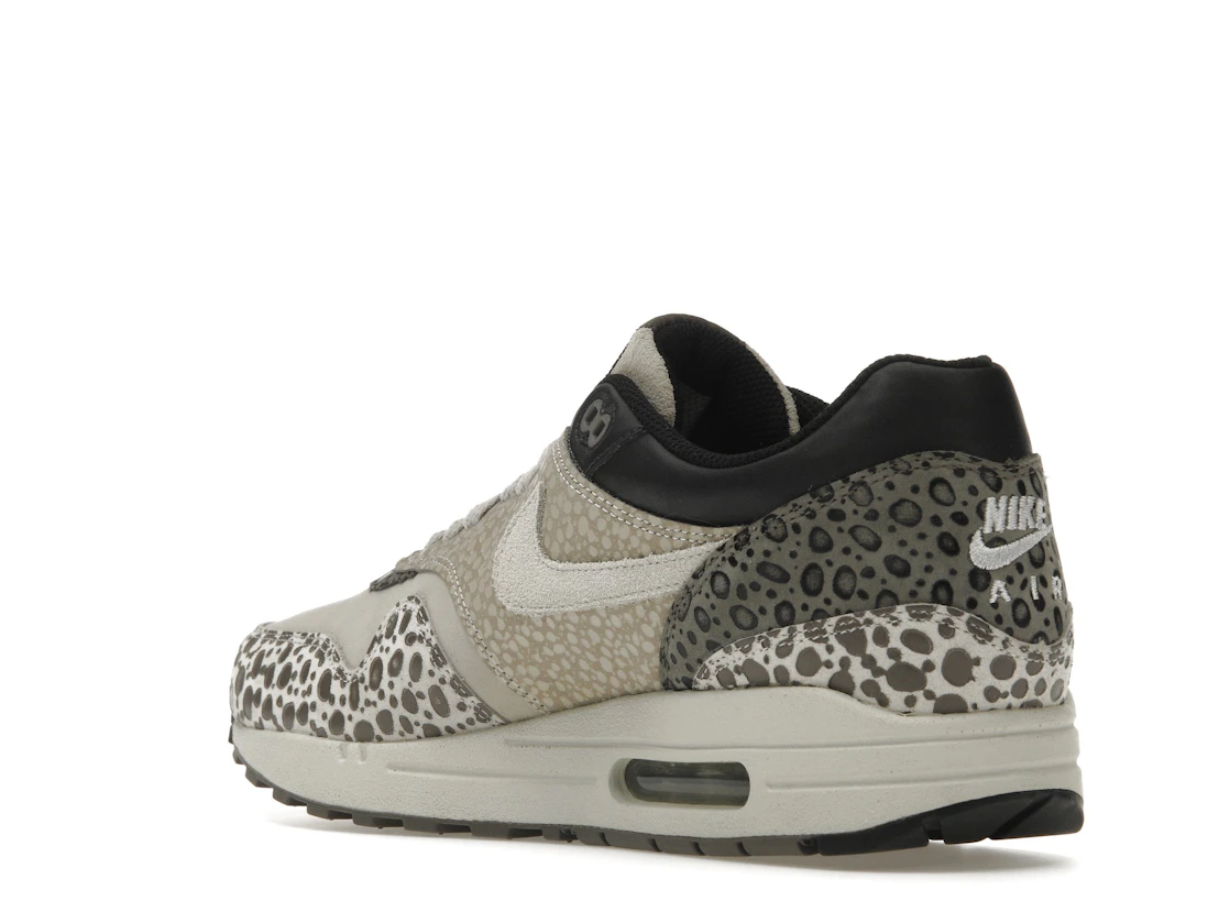 Vue 24 de Nike Air Max 1 Grey Safari