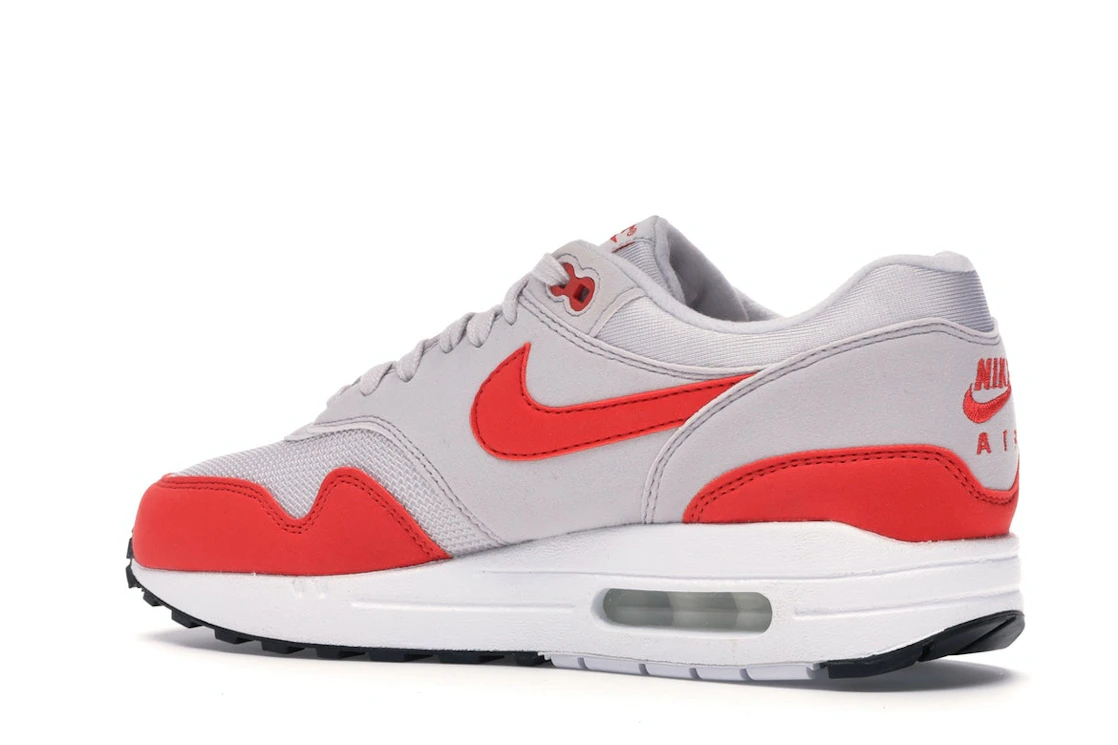 Vue 22 de Nike Air Max 1 Habanero Red 
