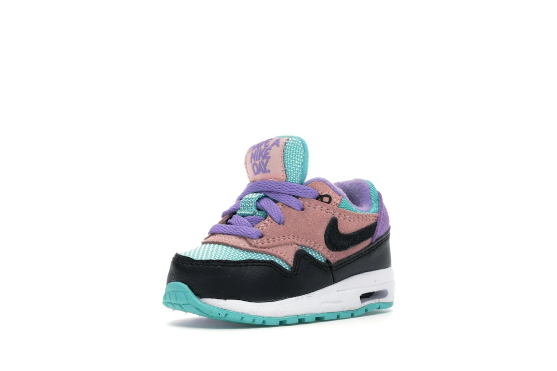 Vue 15 de Nike Air Max 1 Have a Nike Day (TD)