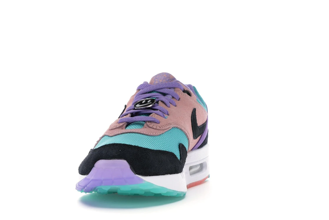 Vue 12 de Nike Air Max 1 Have a Nike Day