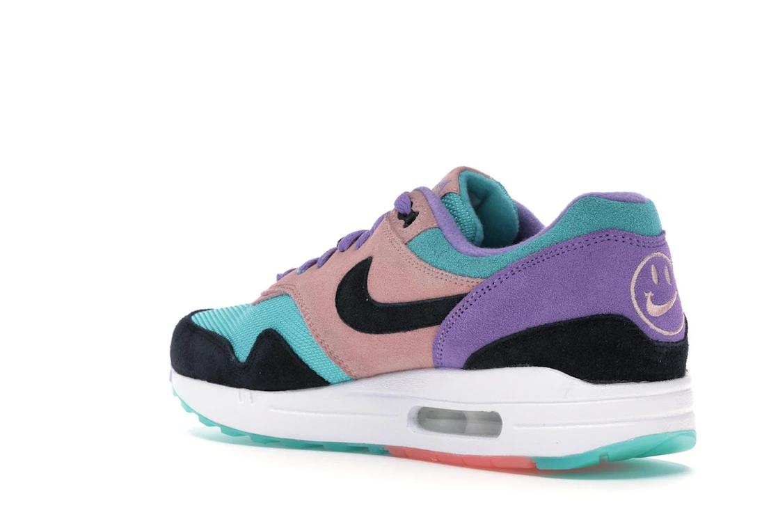 Vue 24 de Nike Air Max 1 Have a Nike Day