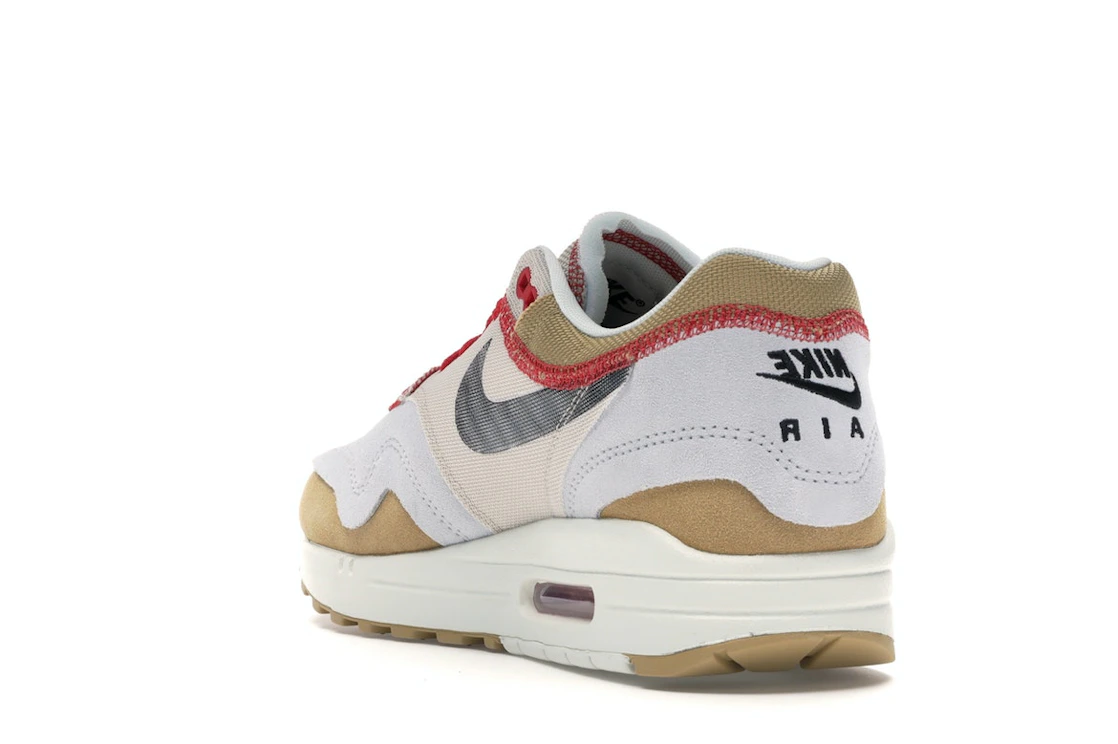 Vue 25 de Nike Air Max 1 Inside Out Club Gold Black