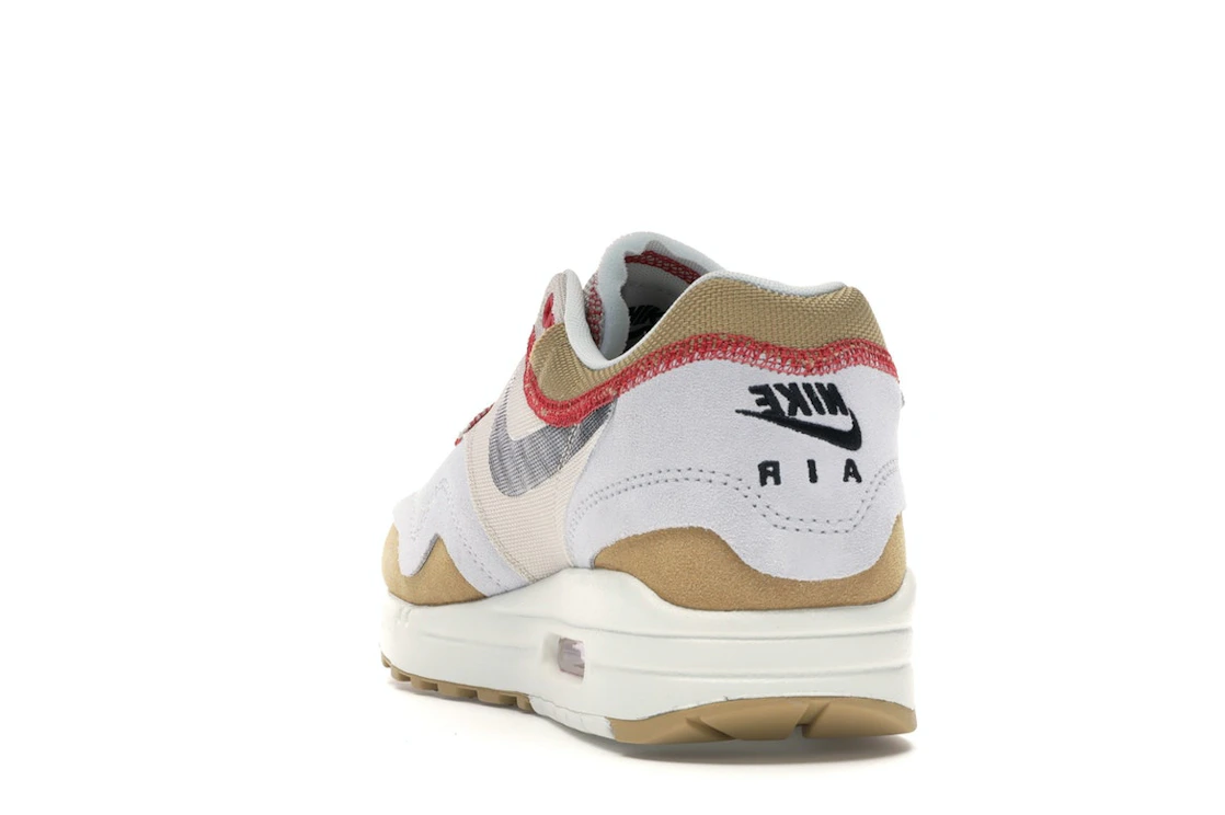 Vue 26 de Nike Air Max 1 Inside Out Club Gold Black