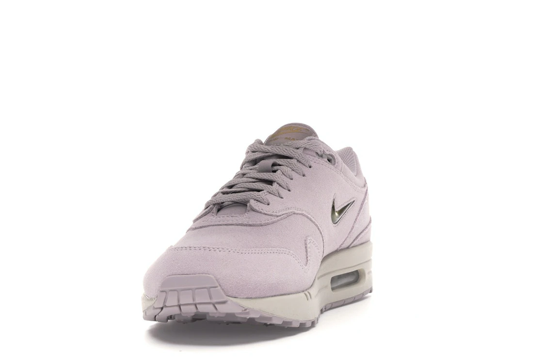 Vue 12 de Nike Air Max 1 Jewel Particle Rose
