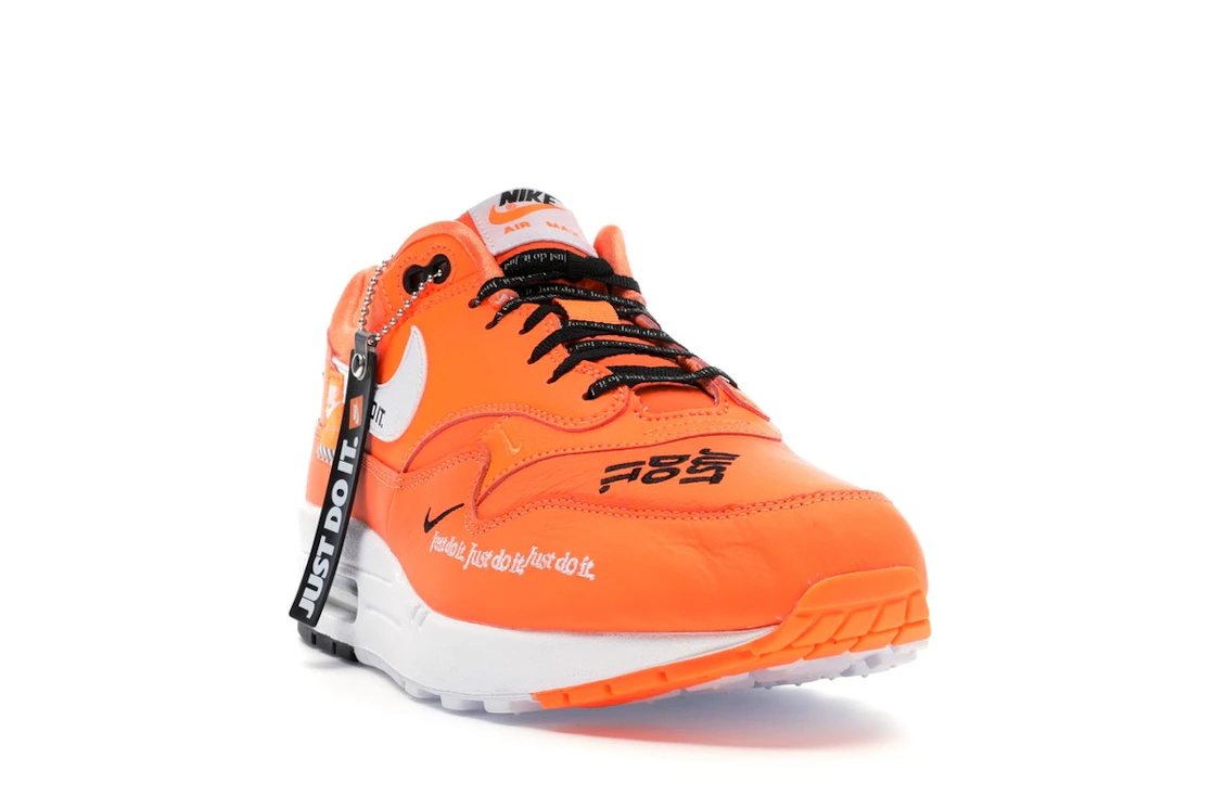 Vue 8 de Nike Air Max 1 Just Do It Orange 