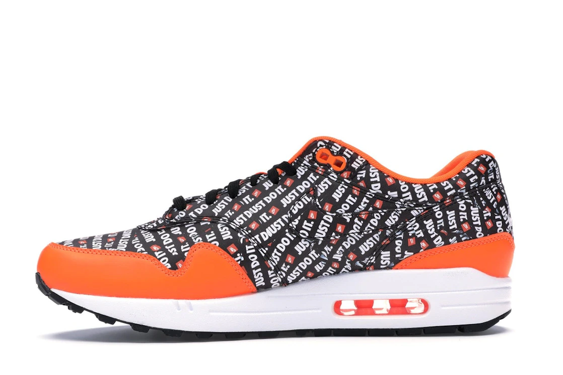 Vue 19 de Nike Air Max 1 Just Do It Pack Black Orange