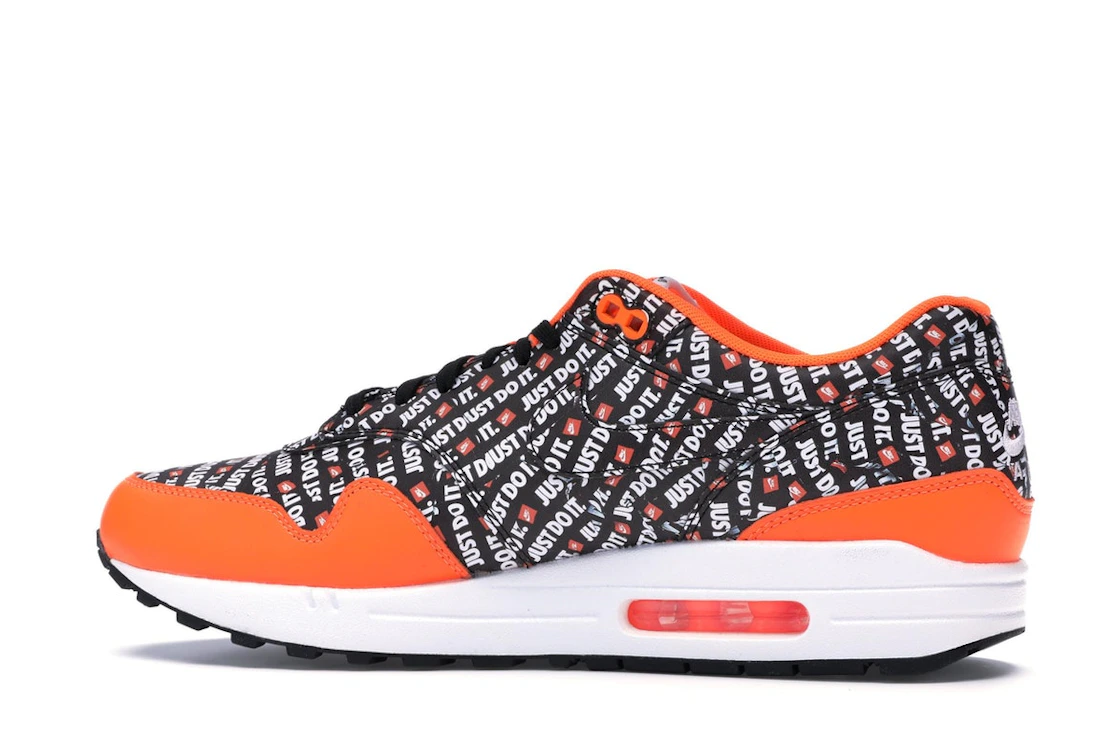 Vue 21 de Nike Air Max 1 Just Do It Pack Black Orange