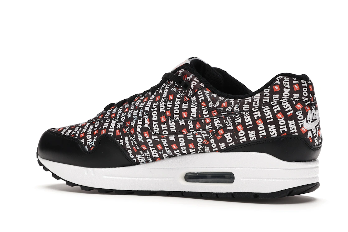 Vue 22 de Nike Air Max 1 Just Do It Pack Black