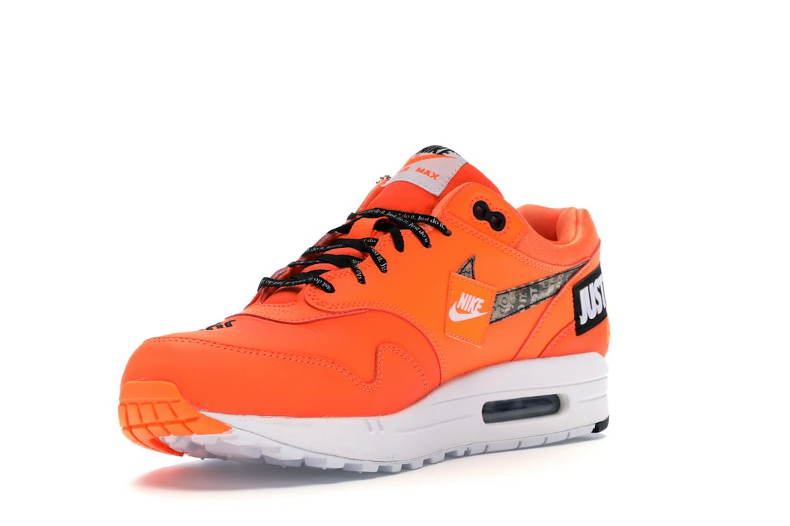 Vue 14 de Nike Air Max 1 Just Do It Pack Orange