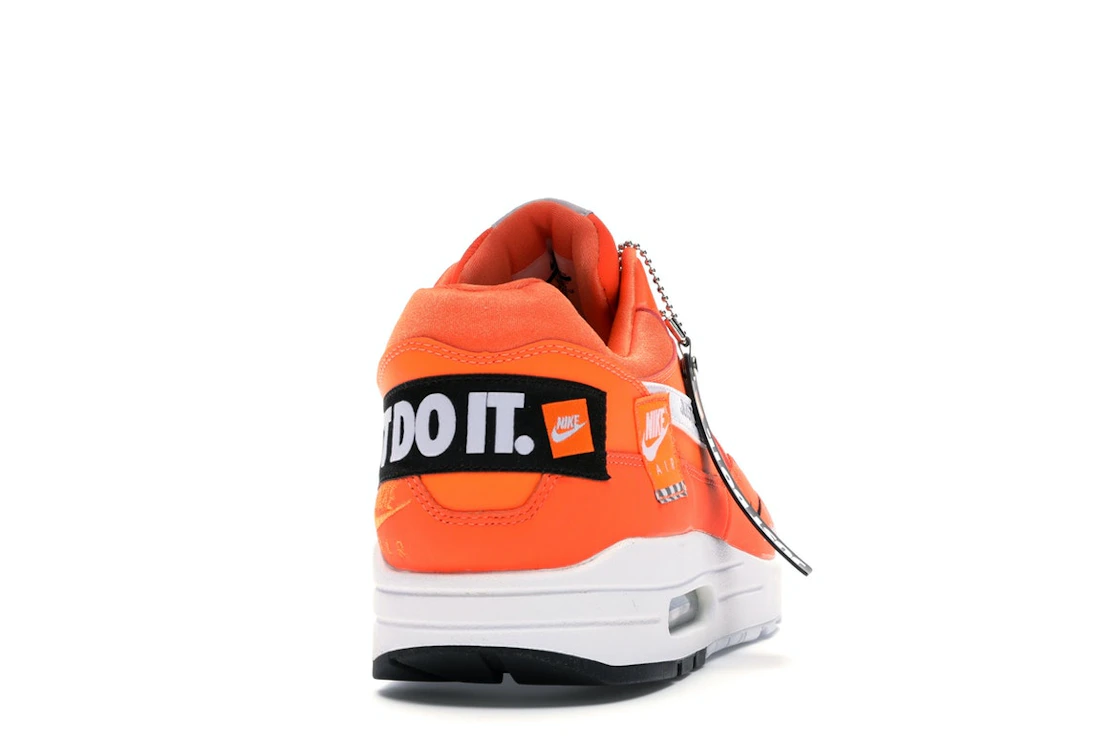 Vue 29 de Nike Air Max 1 Just Do It Pack Orange