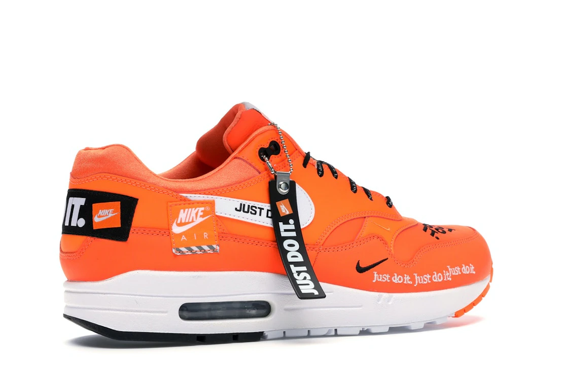 Vue 34 de Nike Air Max 1 Just Do It Pack Orange