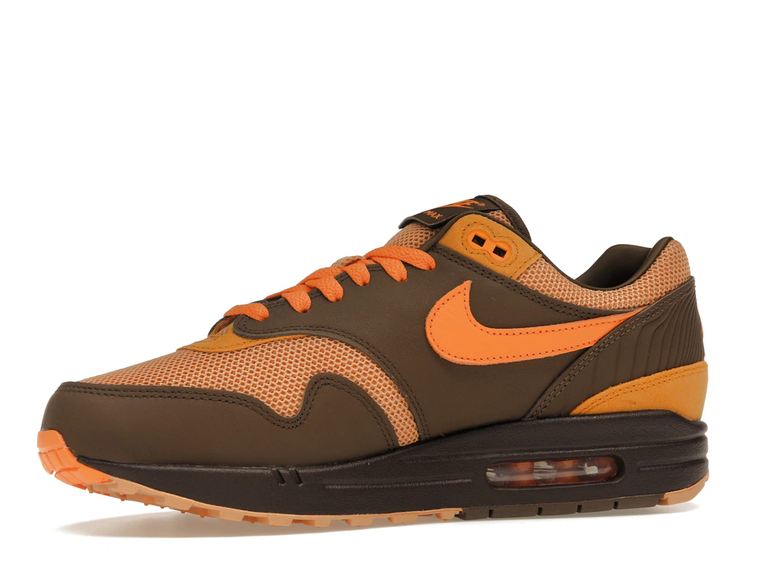 Vue 17 de Nike Air Max 1 King’s Day