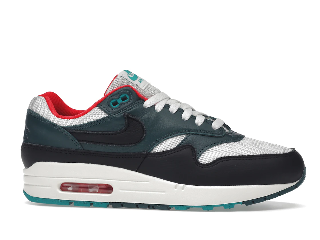 Vue 2 de Nike Air Max 1 LeBron James Liverpool F.C.