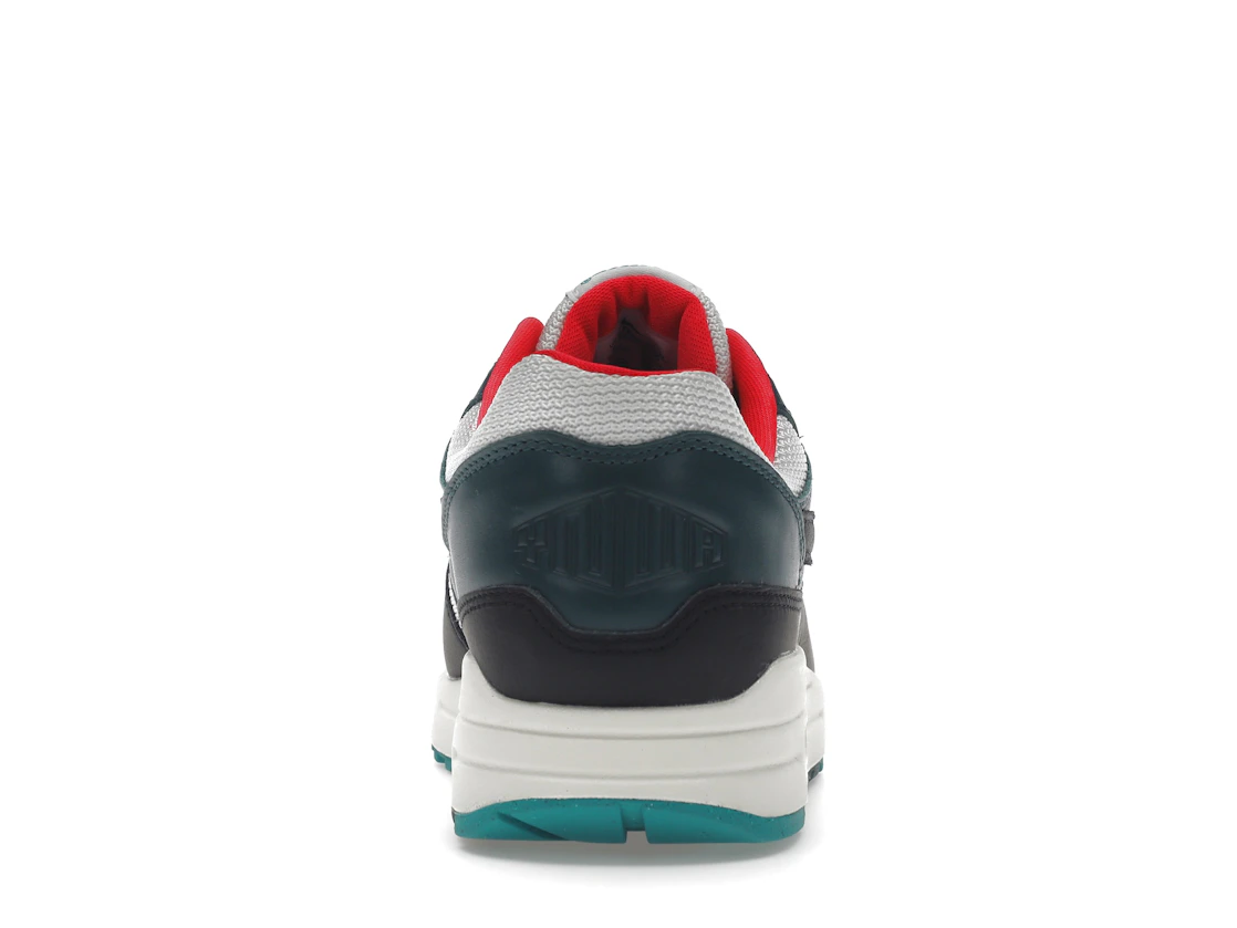 Vue 28 de Nike Air Max 1 LeBron James Liverpool F.C.