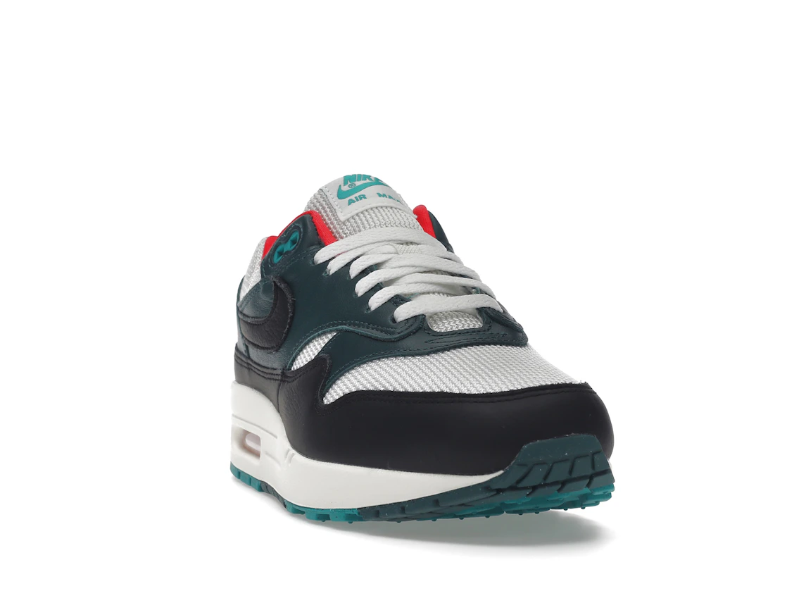 Vue 8 de Nike Air Max 1 LeBron James Liverpool F.C.