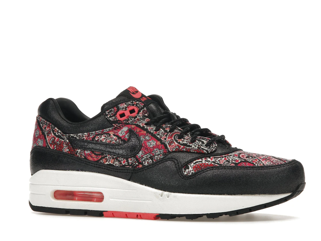 Vue 3 de Nike Air Max 1 Liberty Black Paisley 