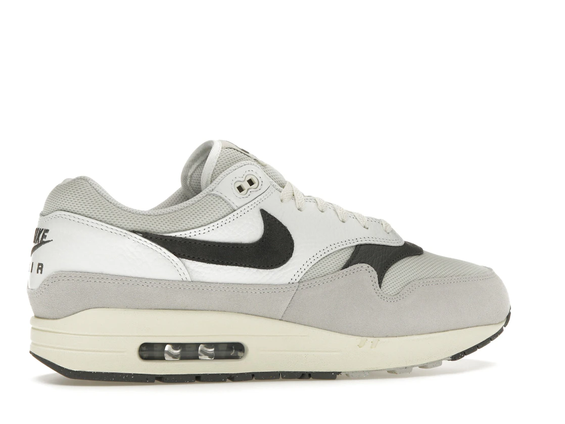 Vue 35 de Nike Air Max 1 Light Bone Iron Grey