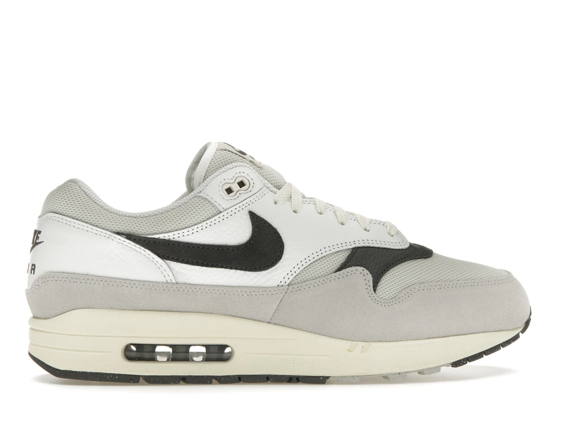 Vue 36 de Nike Air Max 1 Light Bone Iron Grey