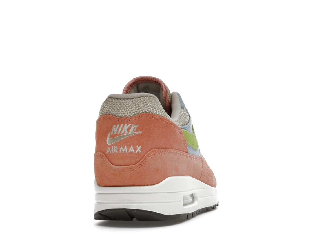 Vue 29 de Nike Air Max 1 Light Madder Root Worn Blue