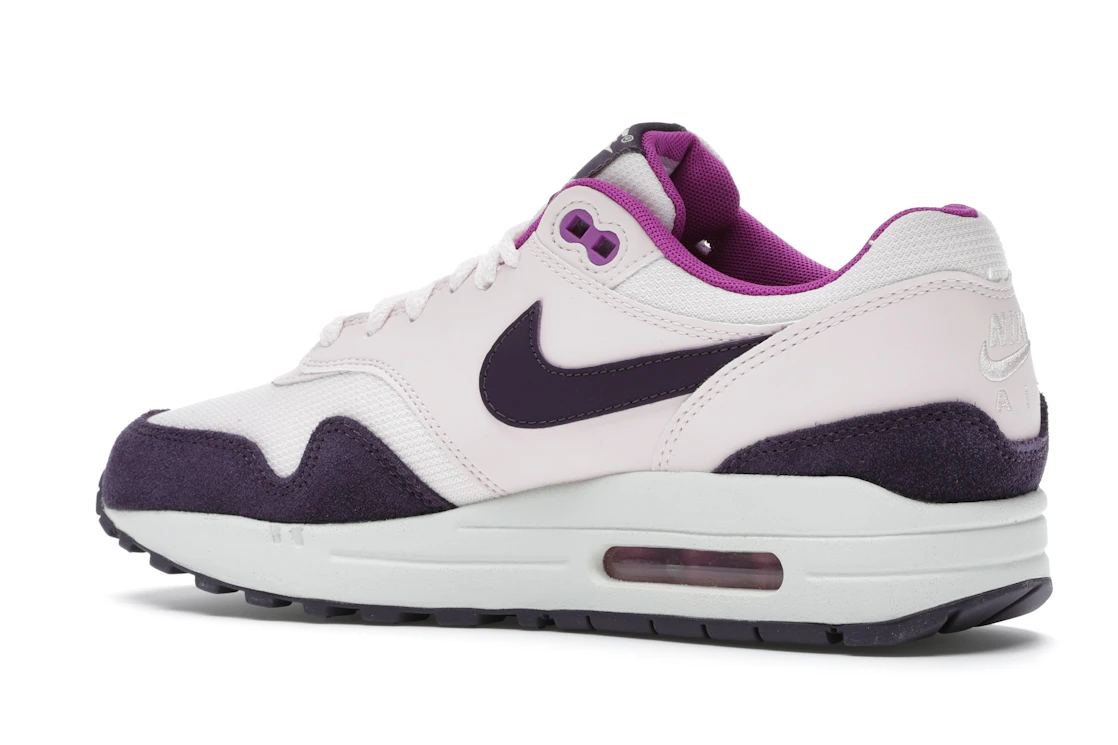 Vue 22 de Nike Air Max 1 Light Soft Pink Grand Purple 