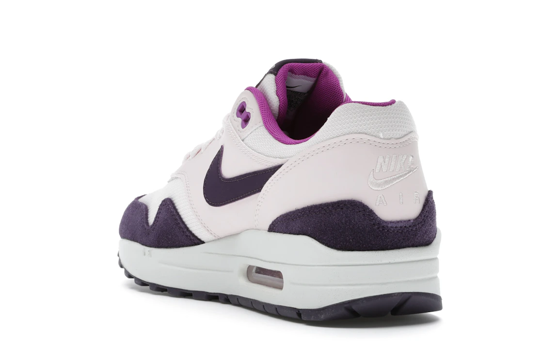 Vue 25 de Nike Air Max 1 Light Soft Pink Grand Purple 