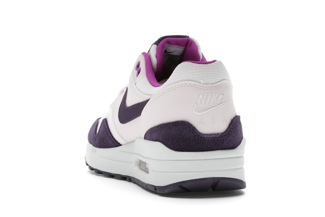 Vue 26 de Nike Air Max 1 Light Soft Pink Grand Purple 
