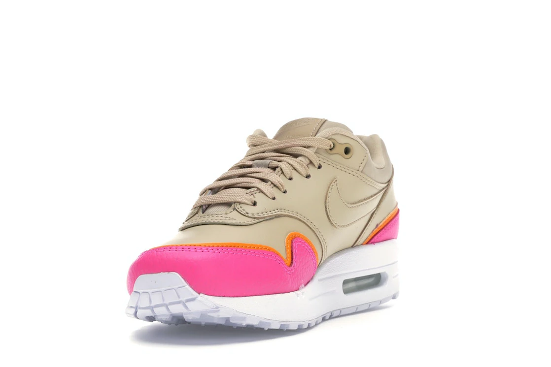 Vue 13 de Nike Air Max 1 Liner Tan 
