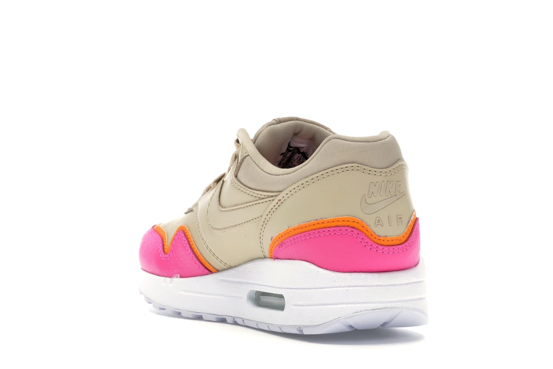 Vue 25 de Nike Air Max 1 Liner Tan 