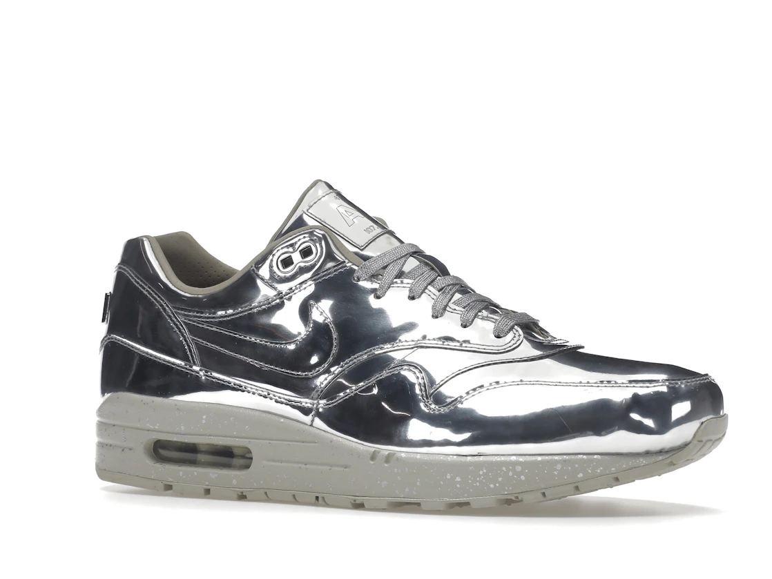 Vue 4 de Nike Air Max 1 Liquid Silver