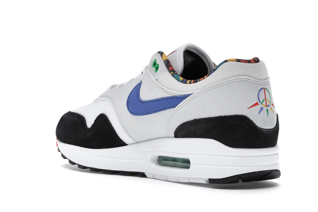 Vue 24 de Nike Air Max 1 Live Together, Play Together