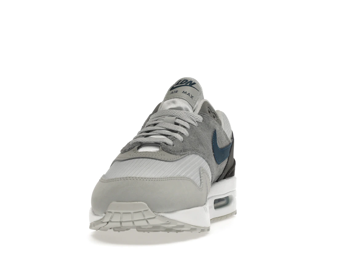 Vue 12 de Nike Air Max 1 London