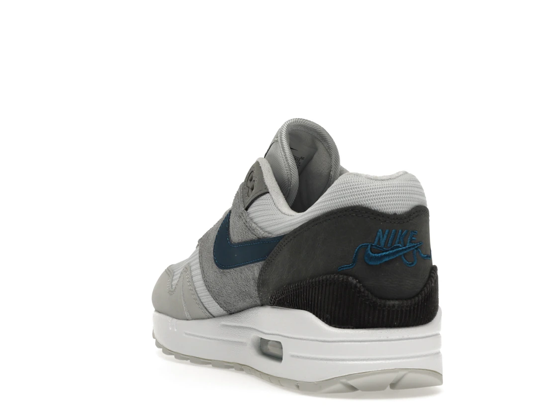 Vue 26 de Nike Air Max 1 London