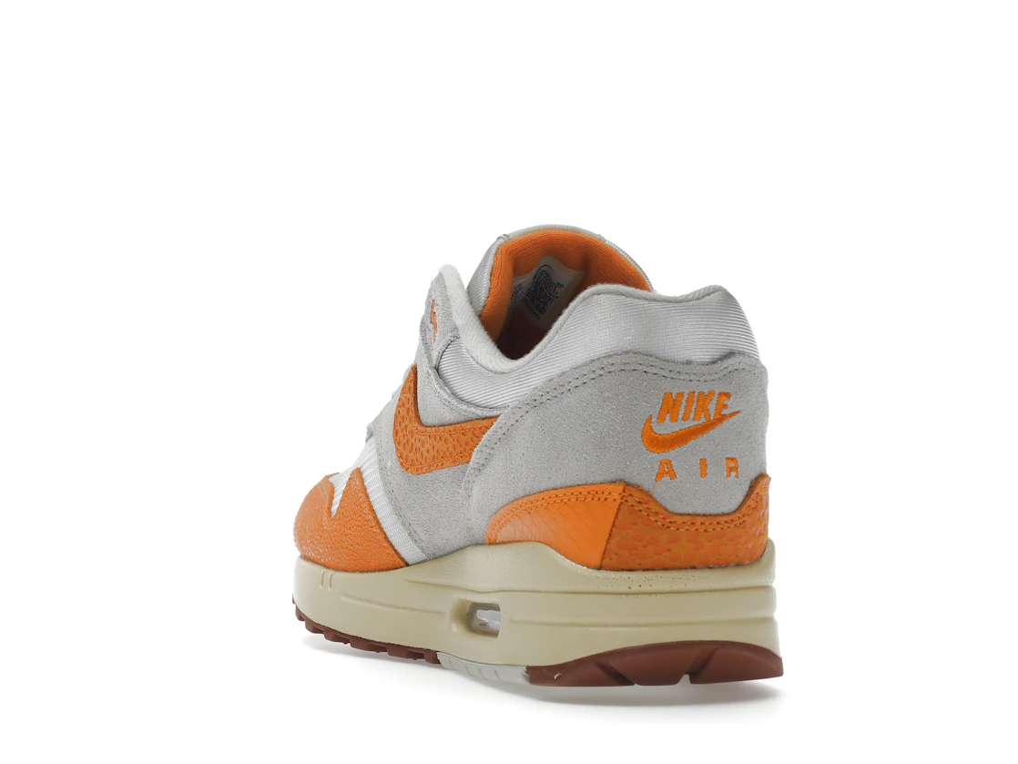 Vue 26 de Nike Air Max 1 Master Magma Orange 