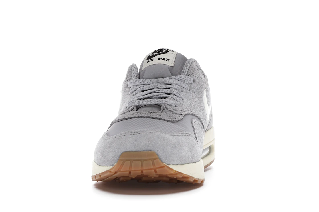 Vue 11 de Nike Air Max 1 Matte Silver