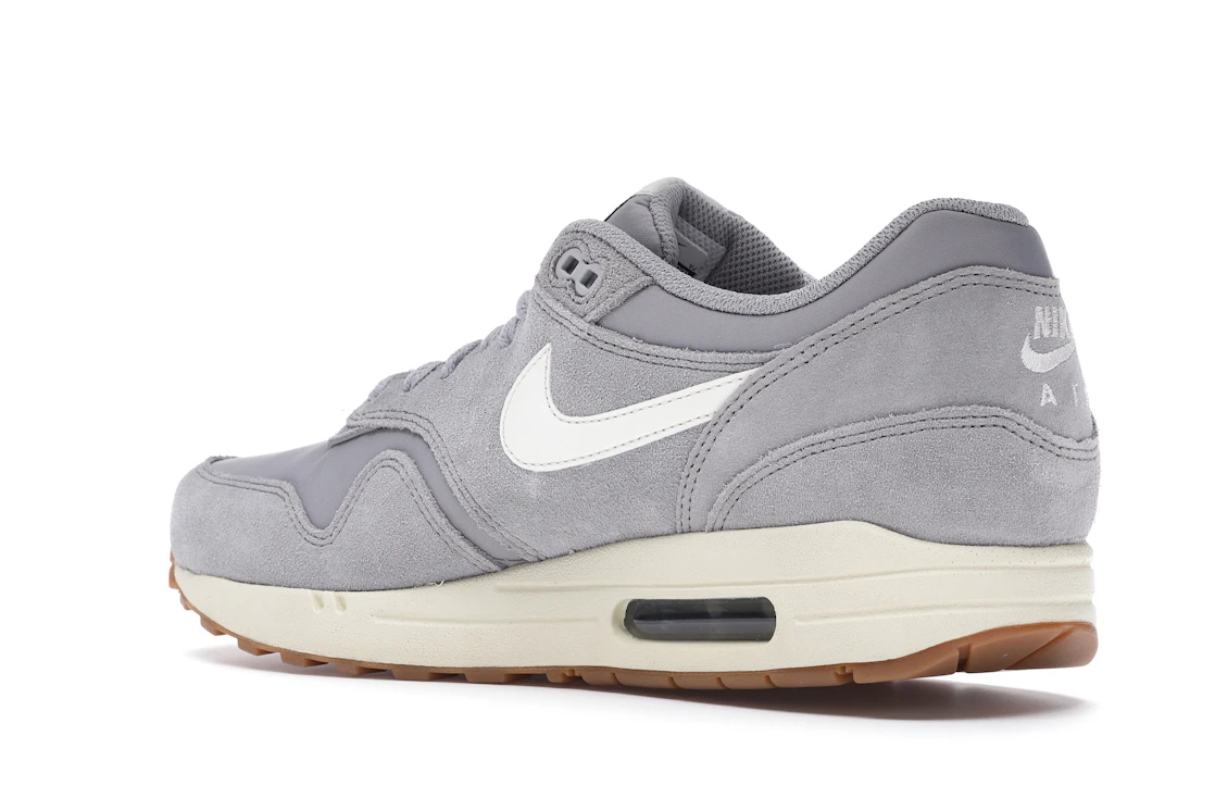 Vue 23 de Nike Air Max 1 Matte Silver