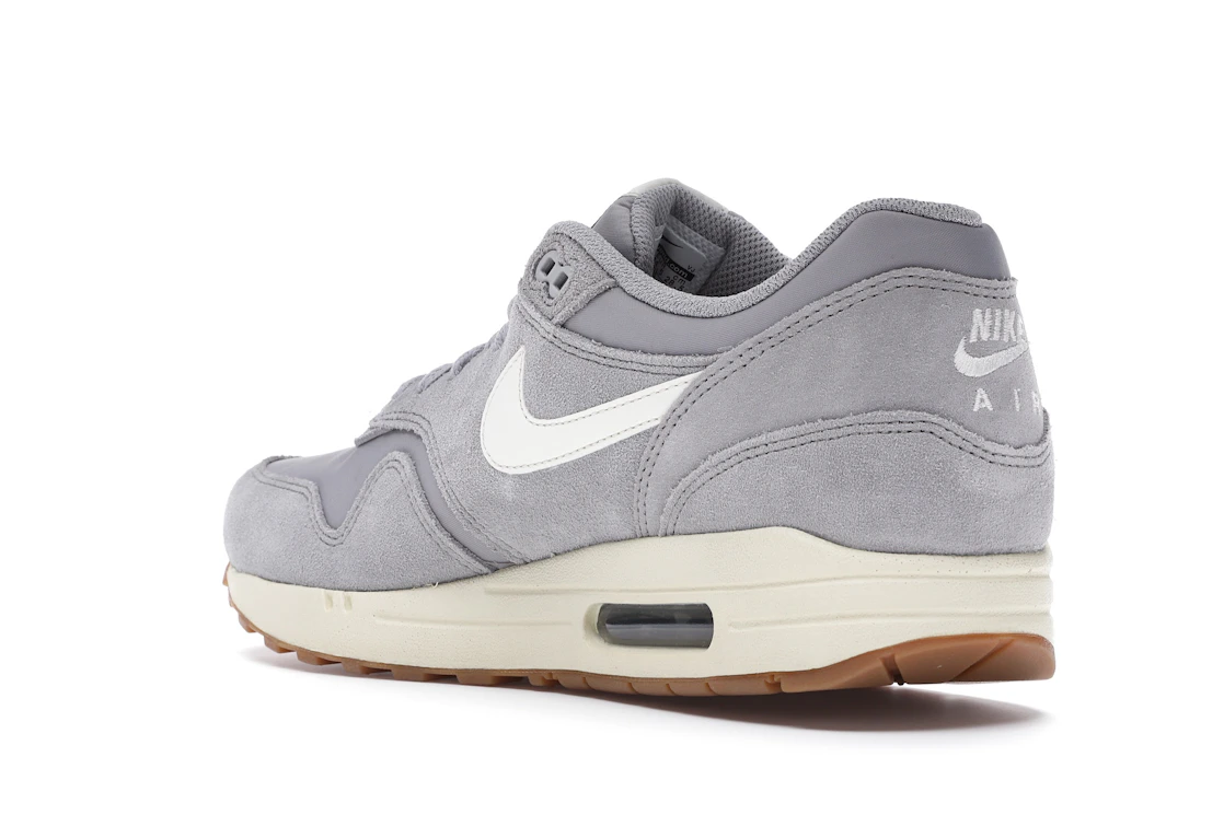 Vue 24 de Nike Air Max 1 Matte Silver
