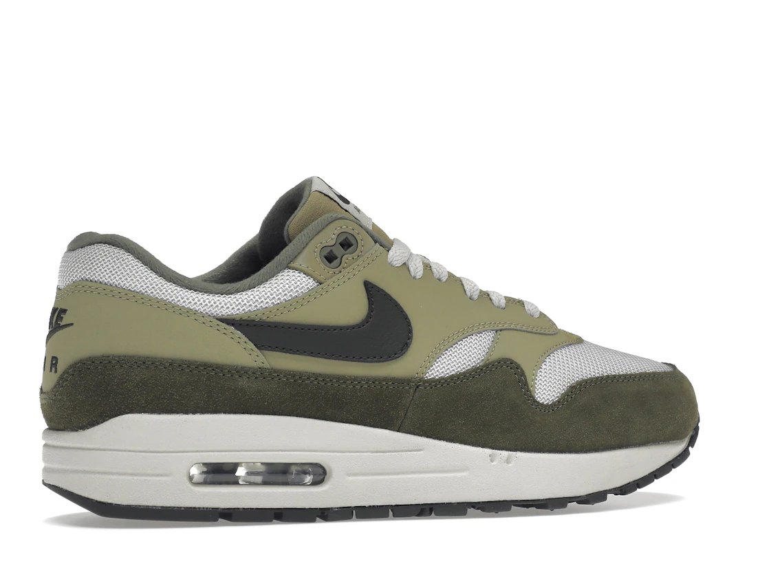 Vue 35 de Nike Air Max 1 Medium Olive