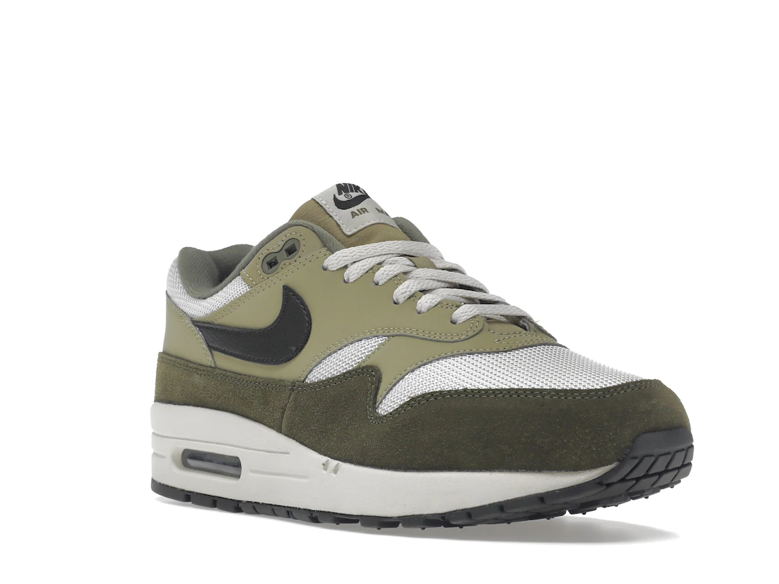 Vue 6 de Nike Air Max 1 Medium Olive