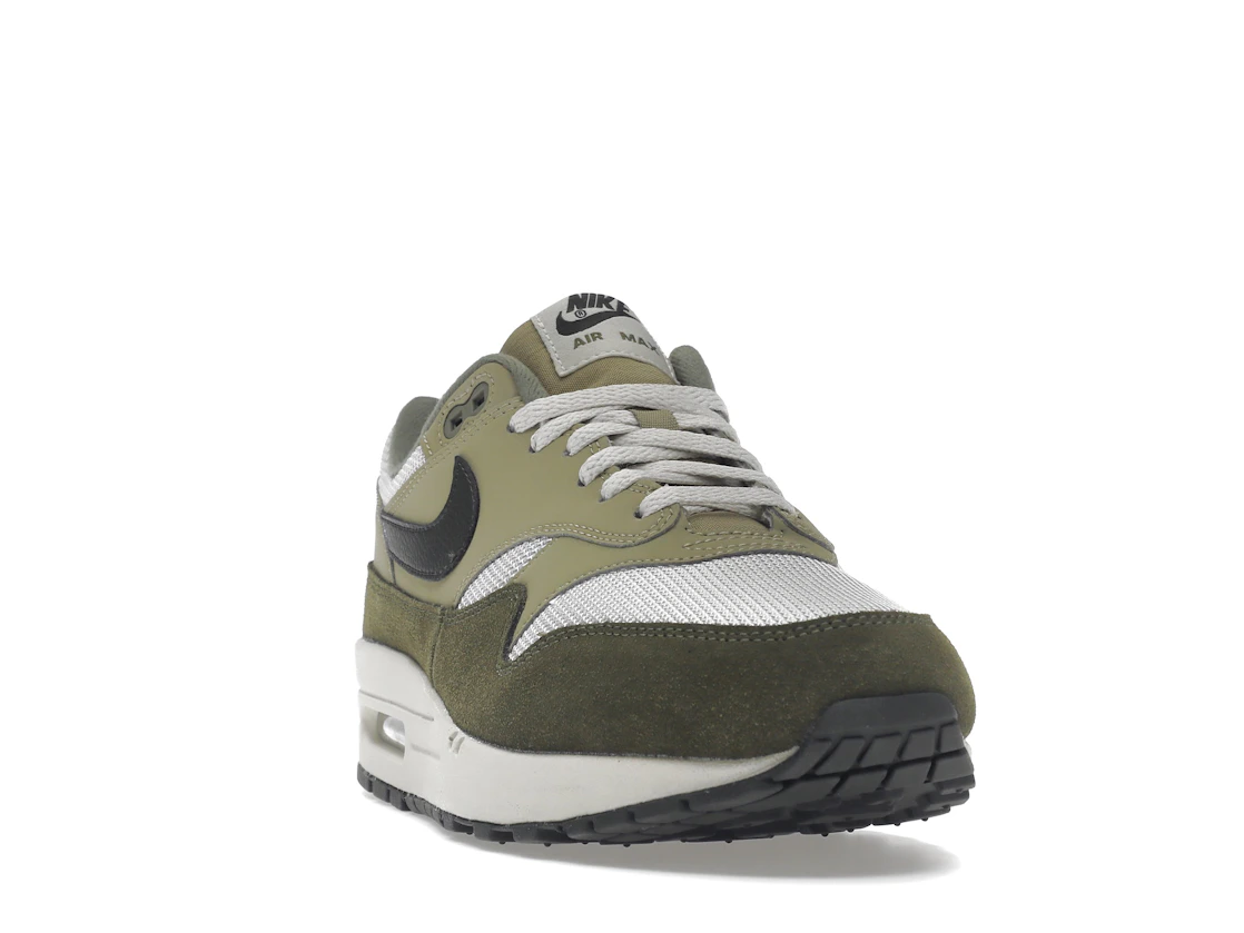 Vue 8 de Nike Air Max 1 Medium Olive