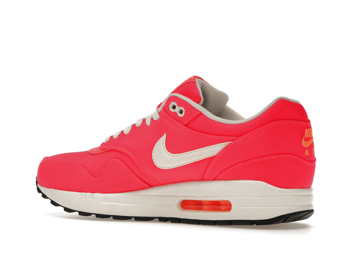 Vue 22 de Nike Air Max 1 Mercurial Hyper Punch